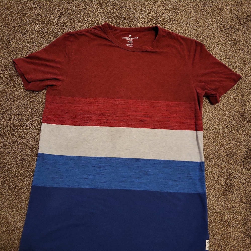 American Eagle Outfitters men's flex tee shirt size medium Multi-colored Stripes